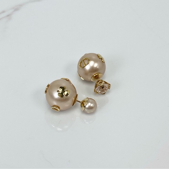Dior Jewelry - Christian Dior Pearl earrings
